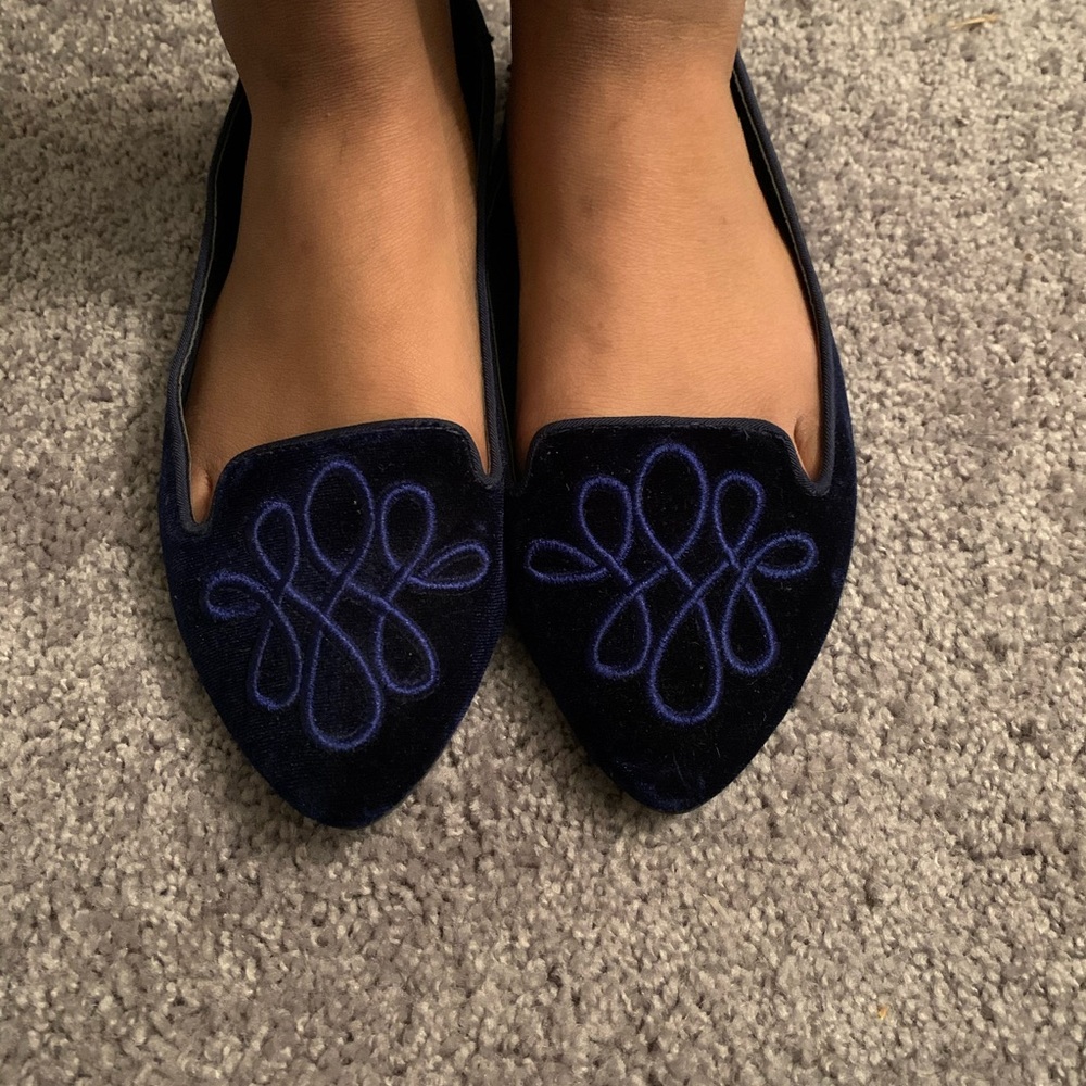 Navy blue velvet-like flats